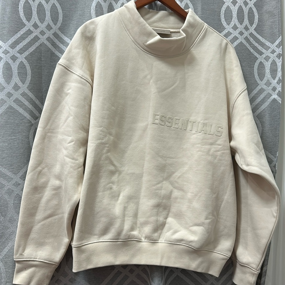 Essentials Fear of God Pullover Sweatshirt size Small - color off white